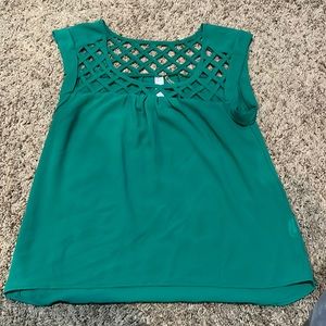 Green lattice sleeveless top